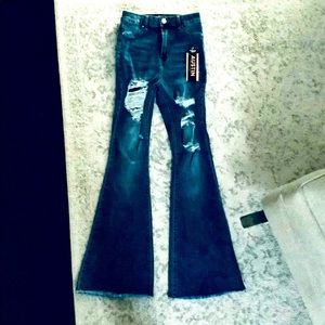 BRAND NEW ** REFUGE Juniors Girls Ripped Flare Jeans ~ SIZE 3